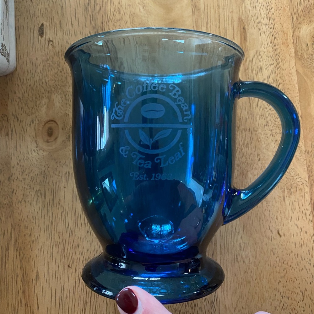 Coffee Bean & Tea Leaf coffee mug - Blue (clear blue)